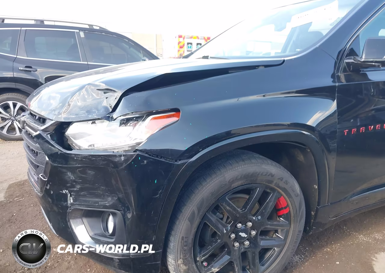 2018 Chevrolet Traverse Premier VIN:1GNERKKW3JJ128213 - 6