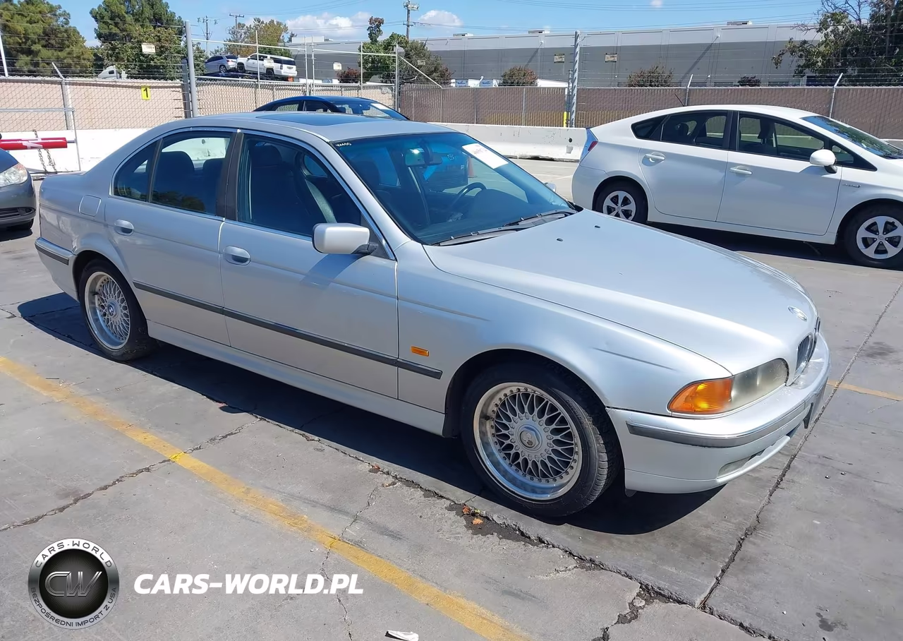 1999 BMW 528Ia