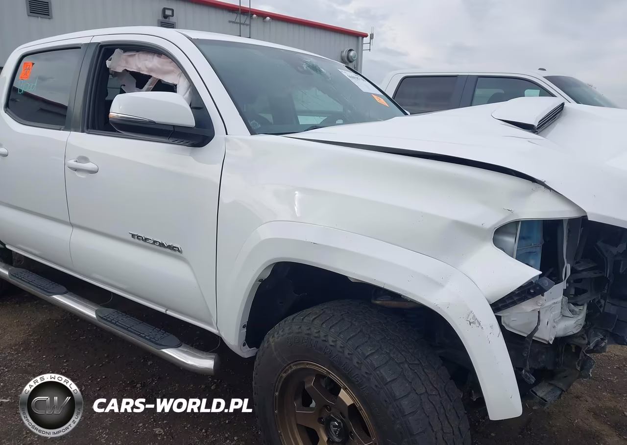 2020 Toyota Tacoma Trd Sport VIN:3TMCZ5AN9LM360671 - 12