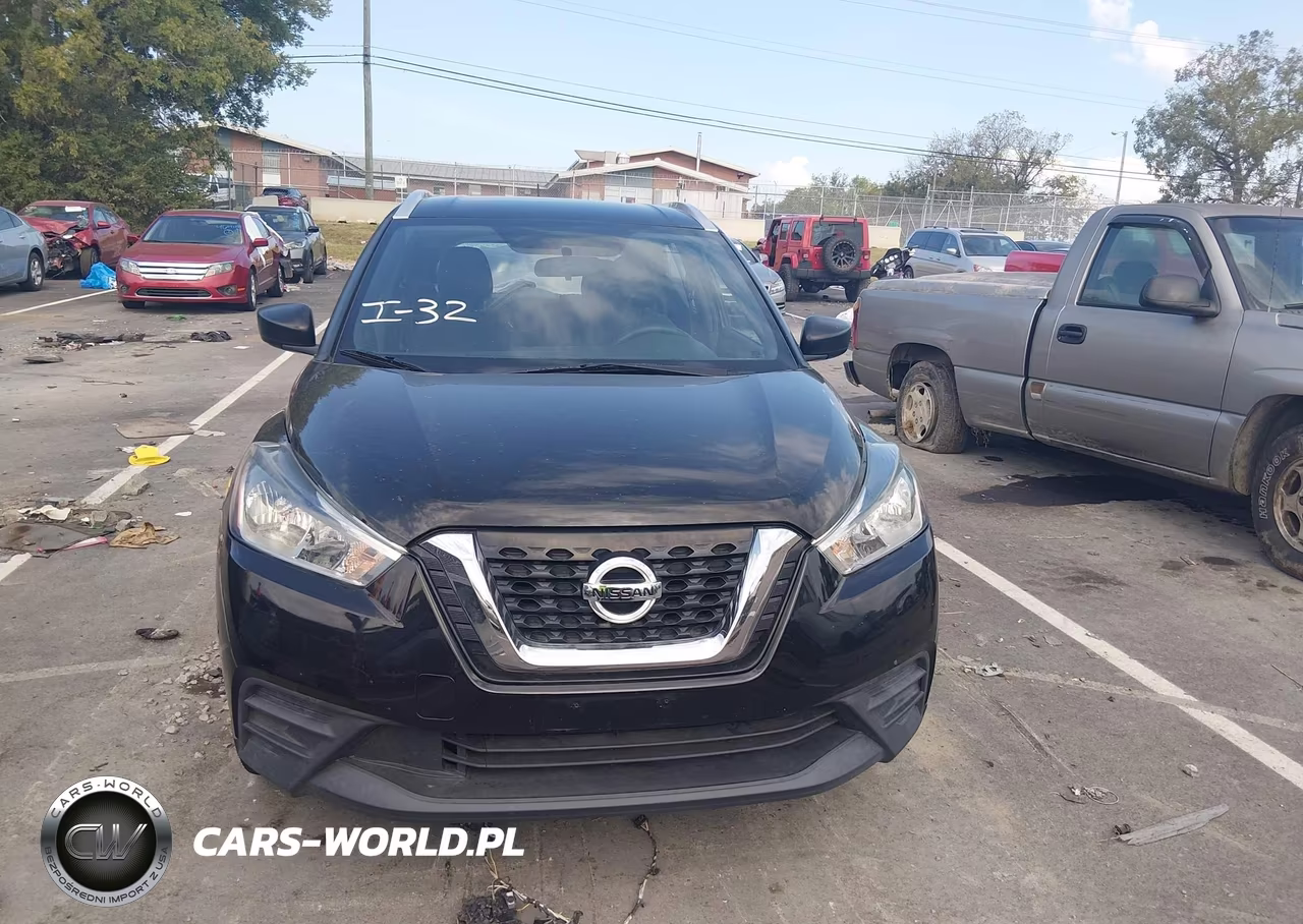 2019 Nissan Kicks S VIN:3N1CP5CU1KL563992 - 11