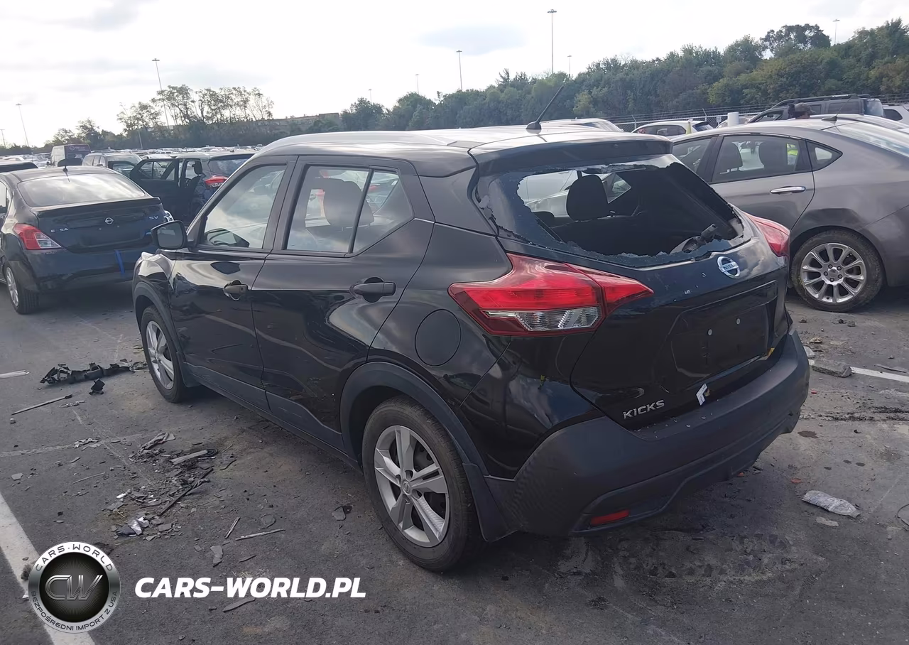 2019 Nissan Kicks S VIN:3N1CP5CU1KL563992 - 3