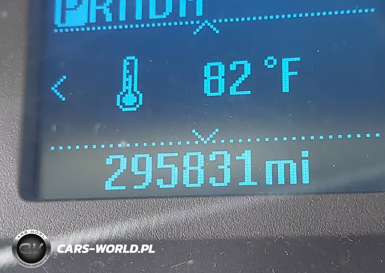 2019 Ford Transit-250 VIN:1FTYR2CM6KKB15552 - 15