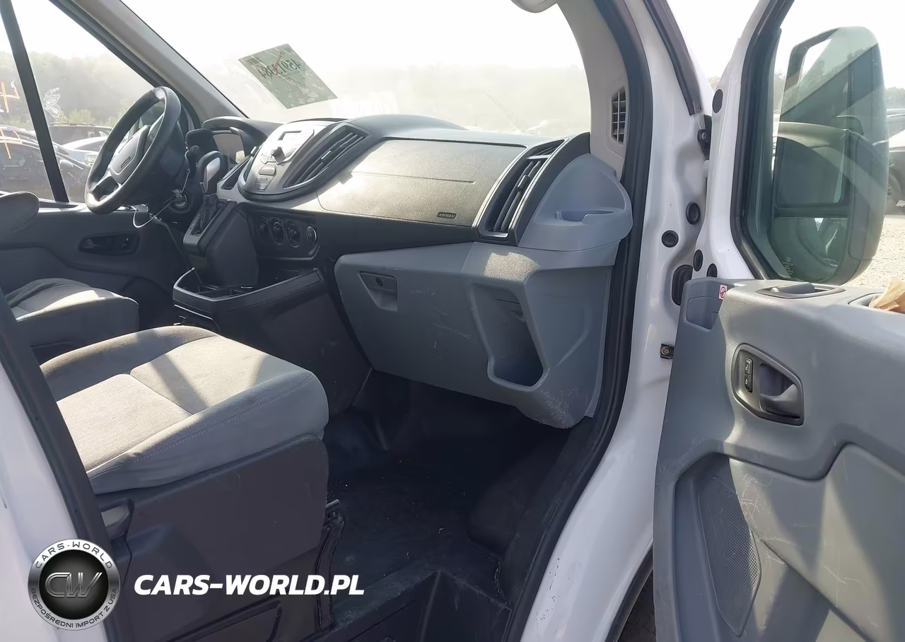 2019 Ford Transit-250 VIN:1FTYR2CM6KKB15552 - 5