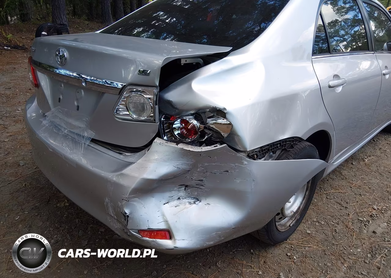 2013 Toyota Corolla Le VIN:JTDBU4EEXDJ118985 - 6