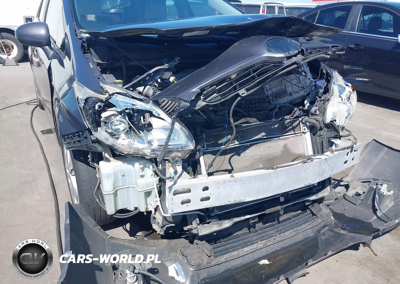 2011 Toyota Prius Two VIN:JTDKN3DU2B5364242 - 19