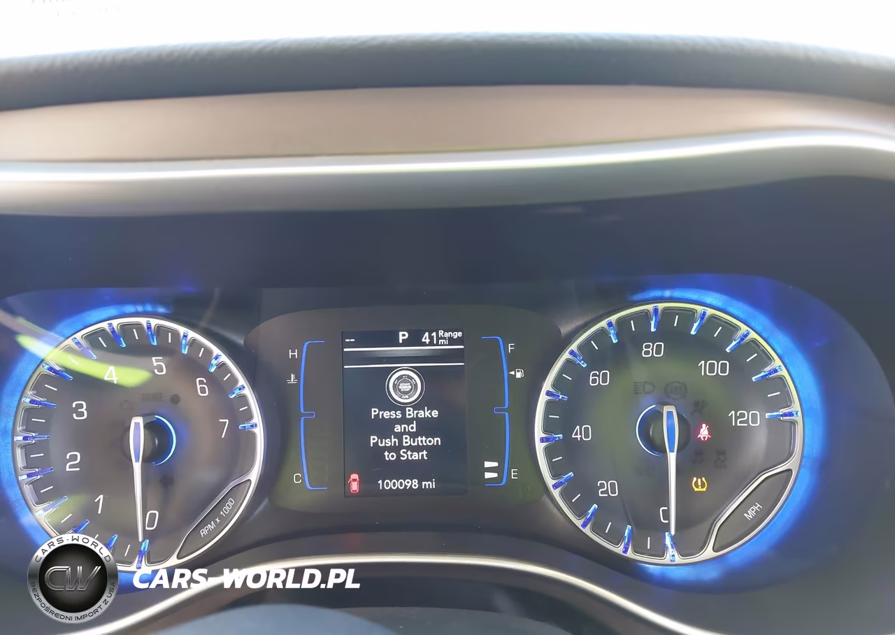2018 Chrysler Pacifica Touring L VIN:2C4RC1BG1JR149605 - 7