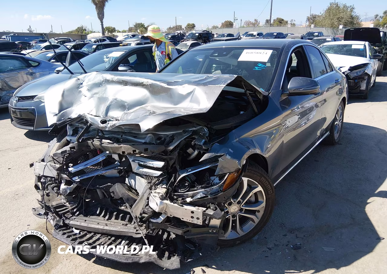 2017 Mercedes-Benz C 300 VIN:55SWF4JB4HU205221 - 2