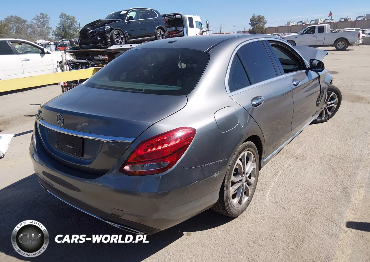 2017 Mercedes-Benz C 300 VIN:55SWF4JB4HU205221 - 4