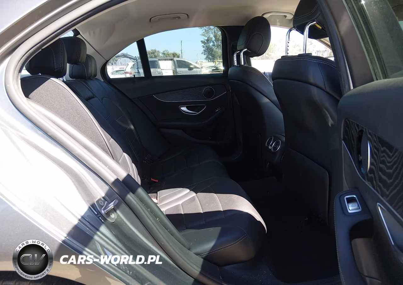 2017 Mercedes-Benz C 300 VIN:55SWF4JB4HU205221 - 8