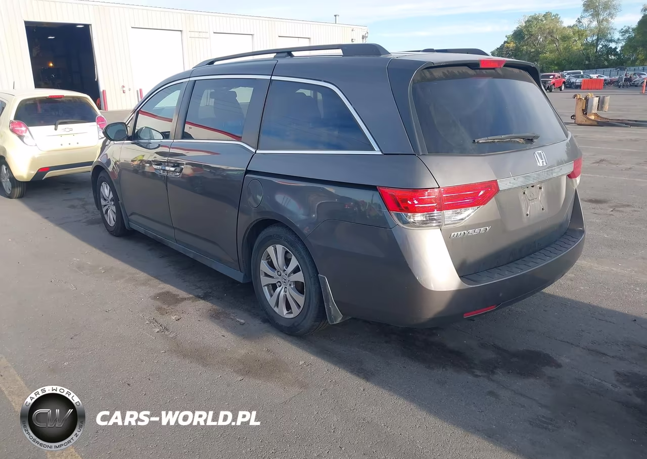 2014 Honda Odyssey VIN:5FNRL5H61EB067011 - 3