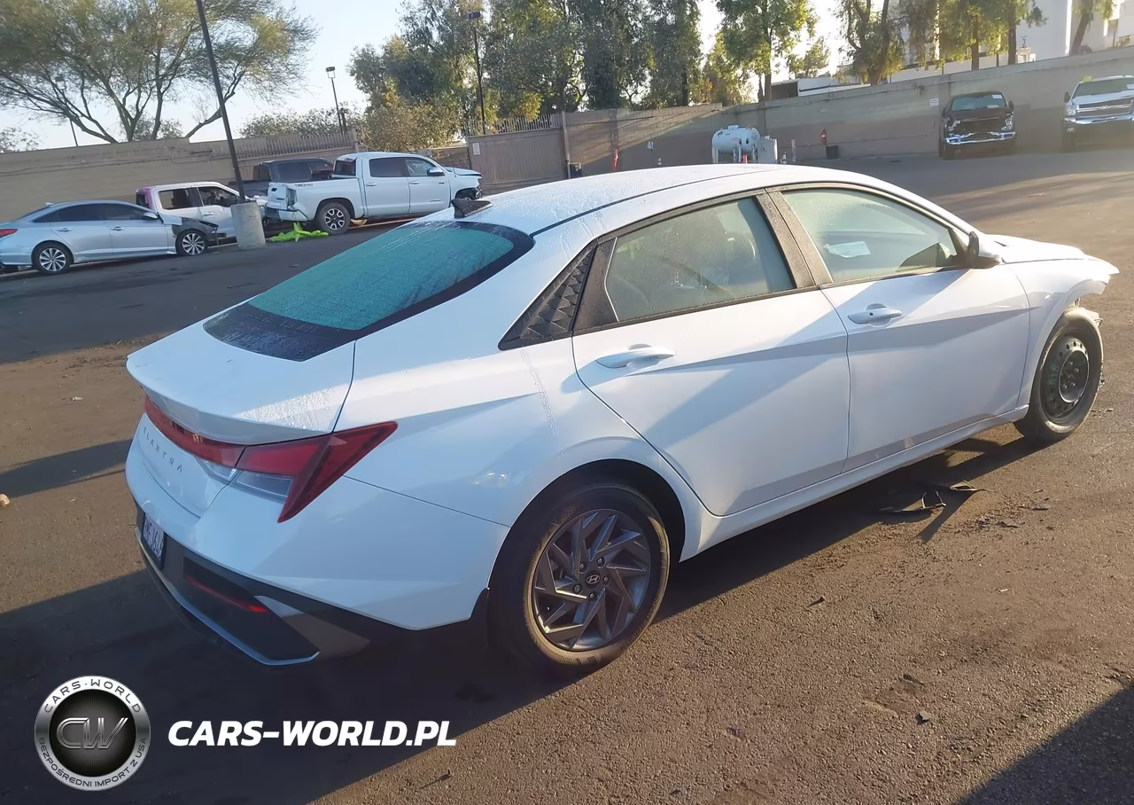 2024 Hyundai Elantra Sel VIN:KMHLM4DG9RU708300 - 4