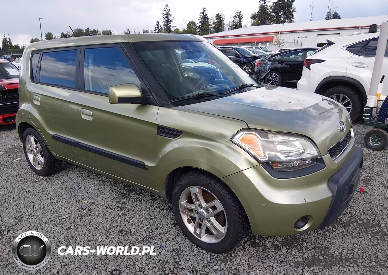 2010 Kia Soul +