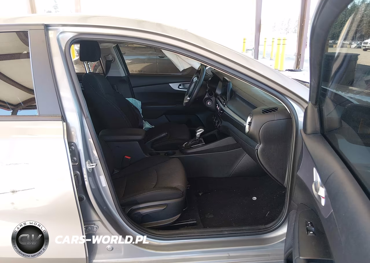 2022 Kia Forte Lxs VIN:3KPF24AD0NE449111 - 5