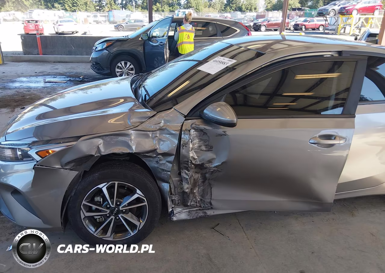 2022 Kia Forte Lxs VIN:3KPF24AD0NE449111 - 6