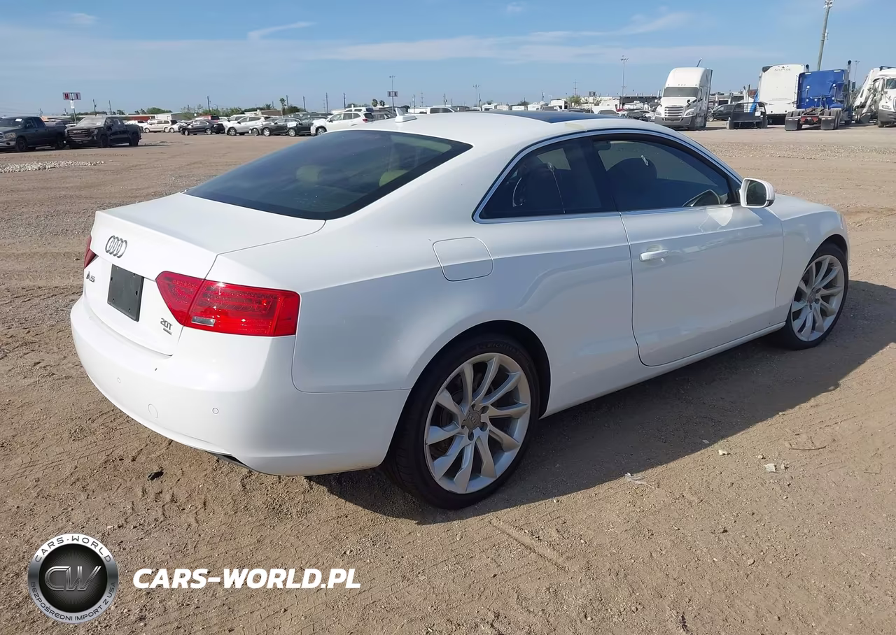 2014 Audi A5 2.0T Premium VIN:WAULFAFR5EA031590 - 4