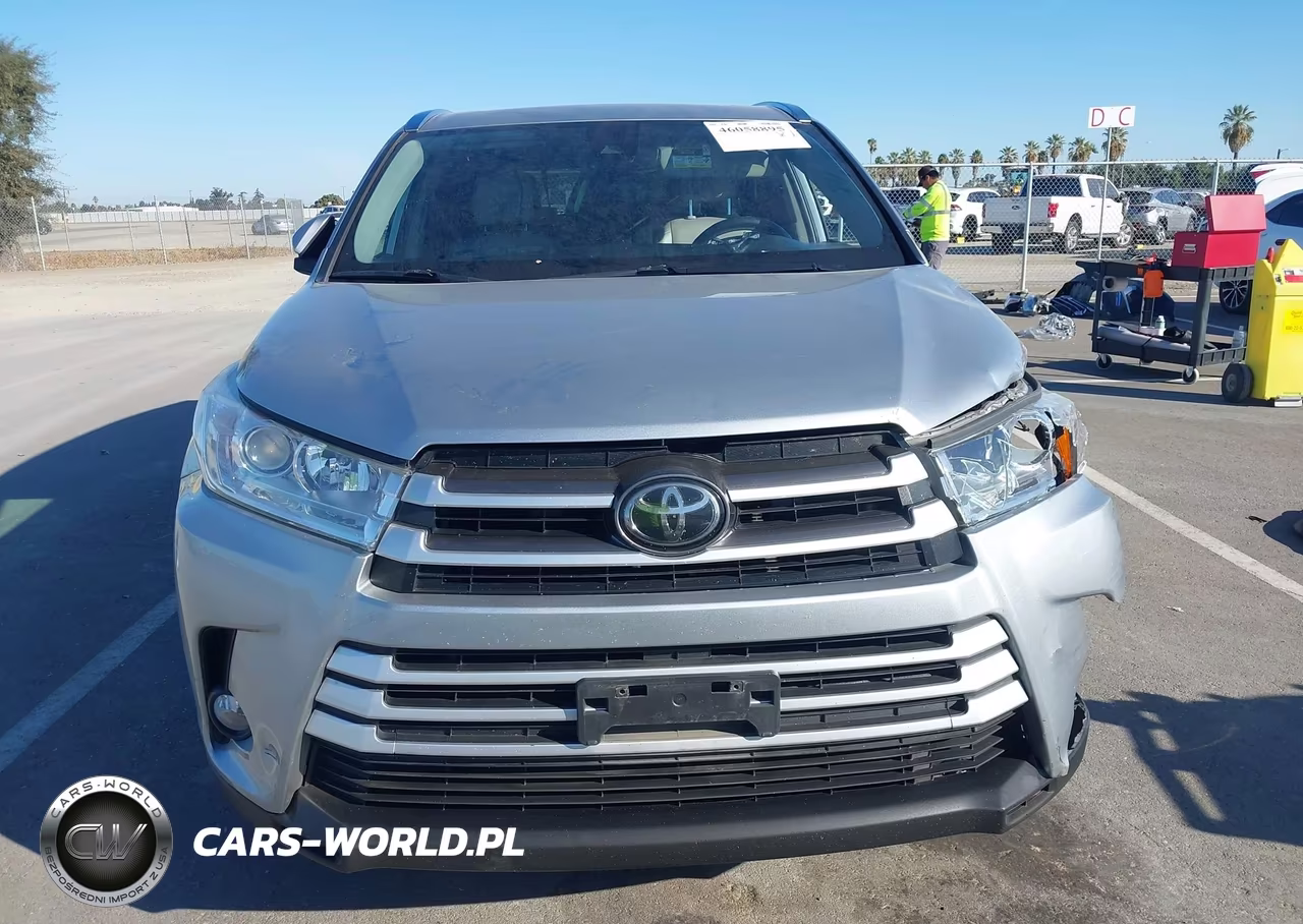 2019 Toyota Highlander Xle VIN:5TDKZRFH1KS573554 - 15
