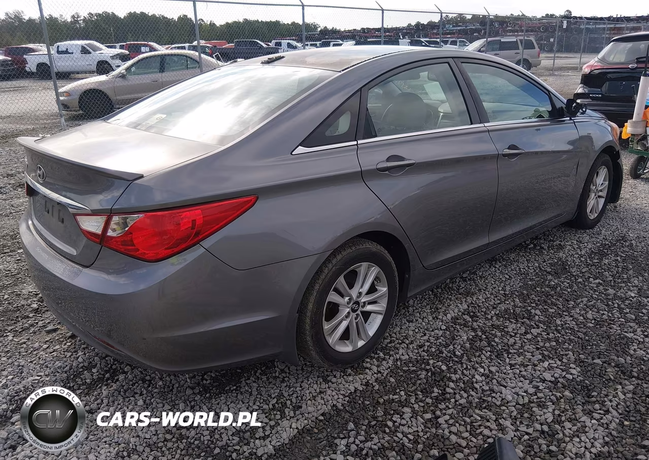 2013 Hyundai Sonata Gls VIN:5NPEB4AC7DH807267 - 4