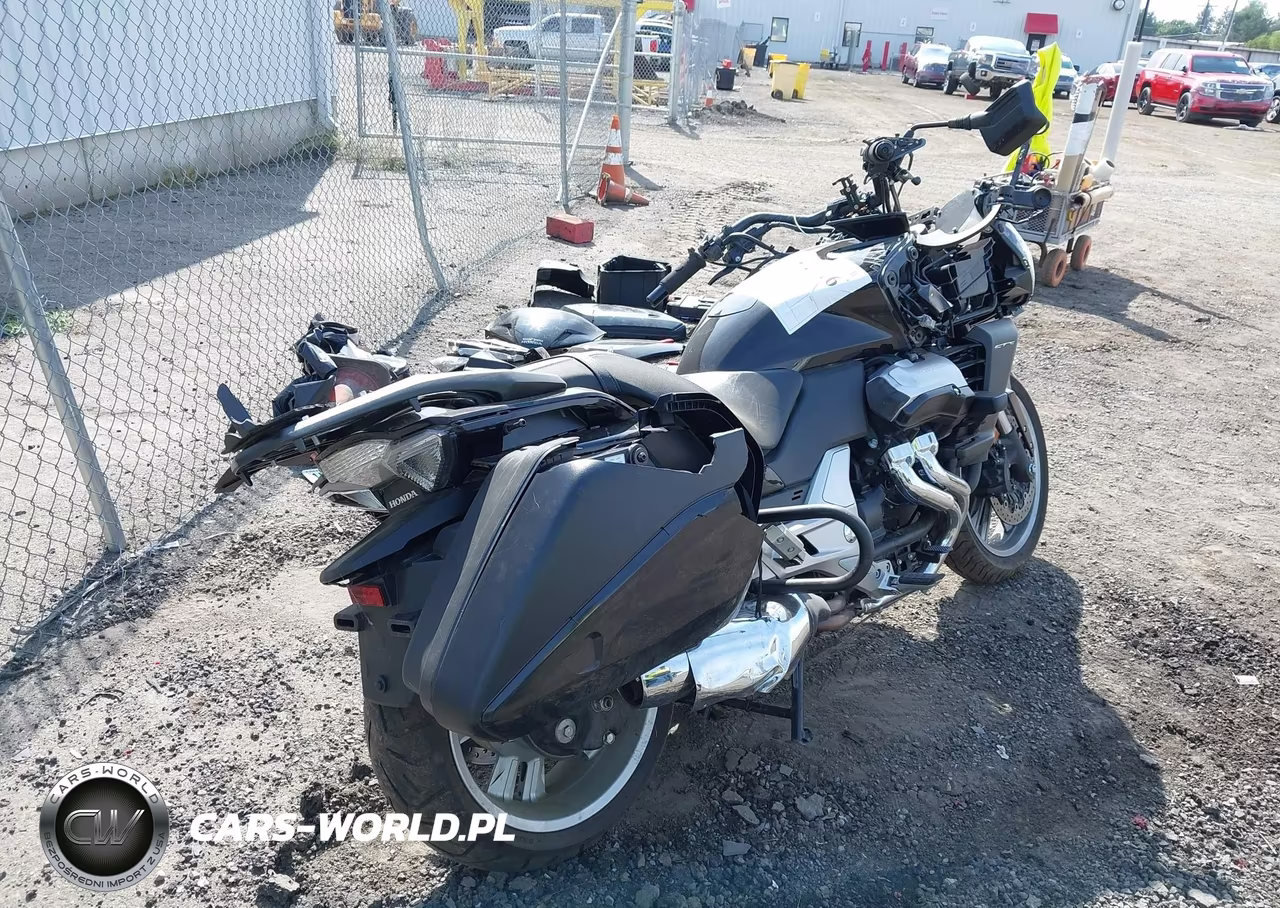 2014 Honda Ctx1300 VIN:JH2SC7416EK001216 - 4