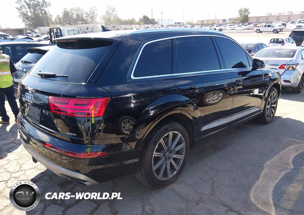 2018 Audi Q7 2.0T Premium VIN:WA1LHAF78JD028827 - 4