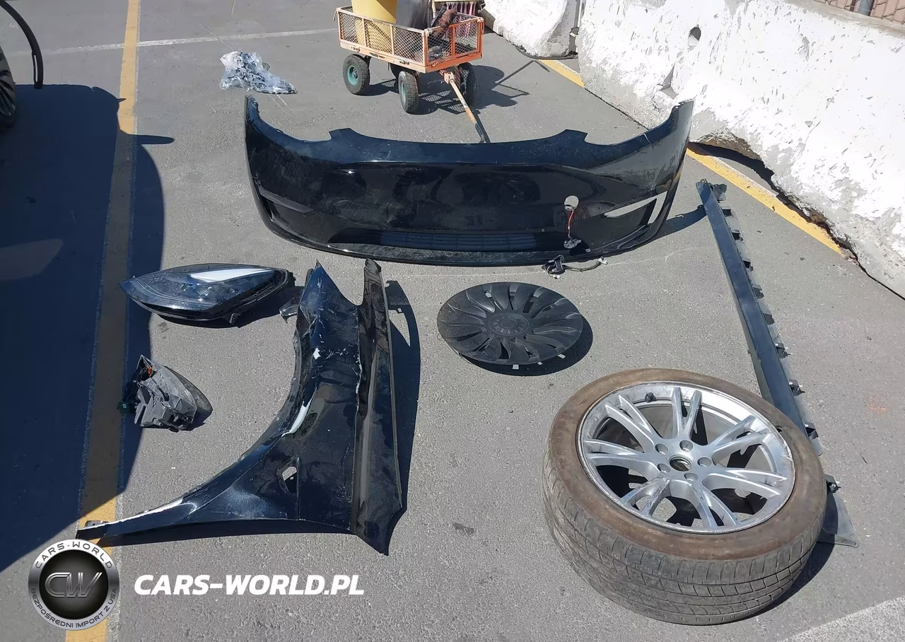 2023 Tesla Model Y Awd-Long Range Dual Motor All-Wheel Drive VIN:7SAYGDEE8PF919589 - 11
