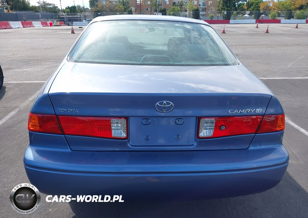 2000 Toyota Camry Le VIN:JT2BG22KXY0527076 - 16