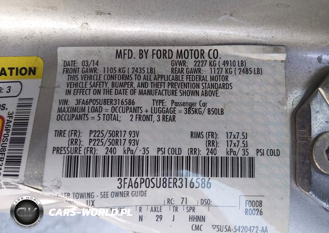 2014 Ford Fusion Energi Titanium VIN:3FA6P0SU8ER316586 - 9