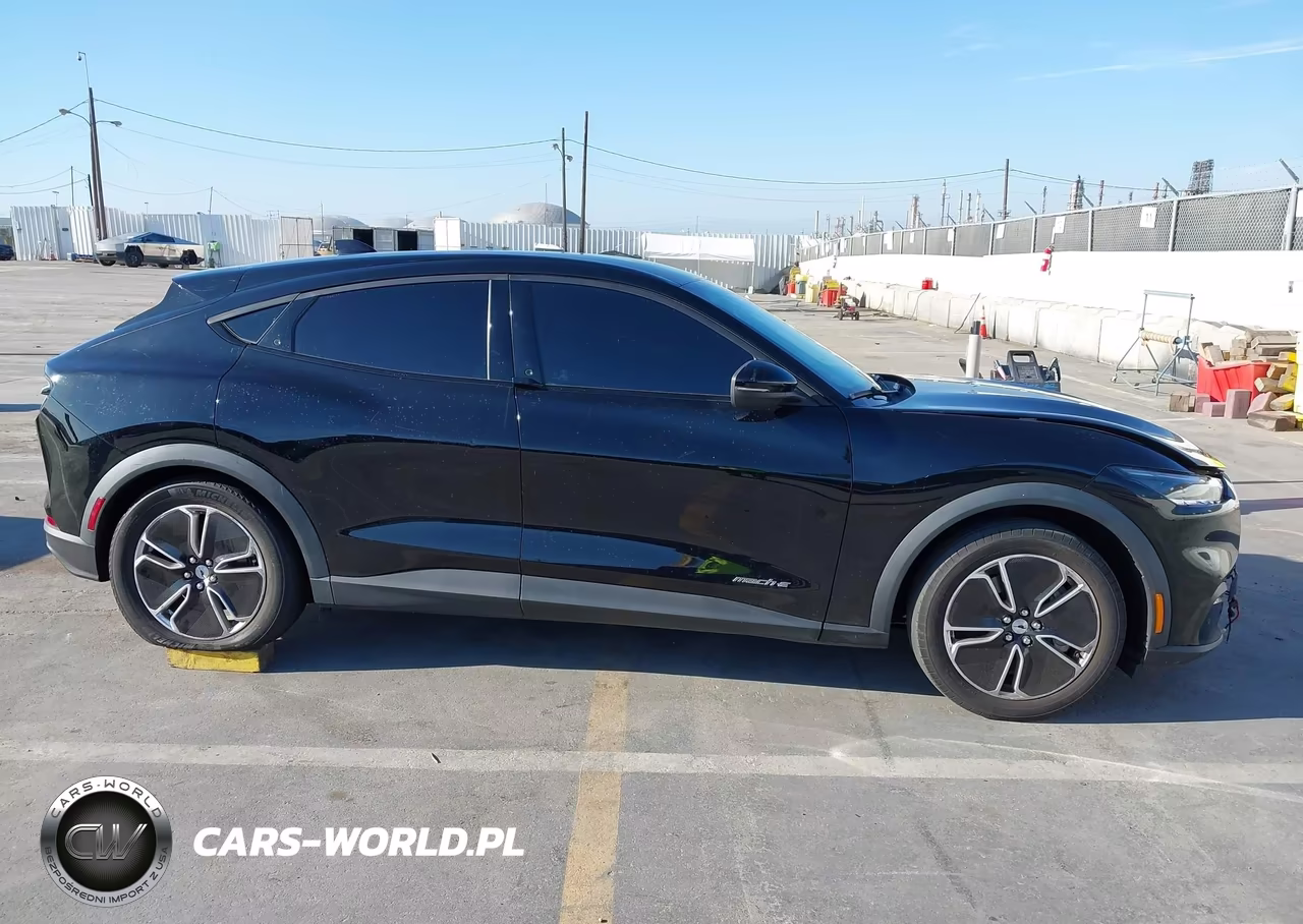 2022 Ford Mustang Mach-E Select VIN:3FMTK1RM6NMA05030 - 13