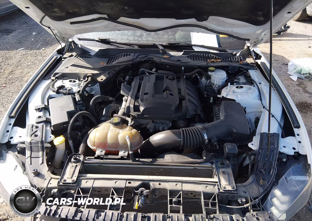 2018 Ford Mustang Ecoboost VIN:1FA6P8TH4J5163167 - 10