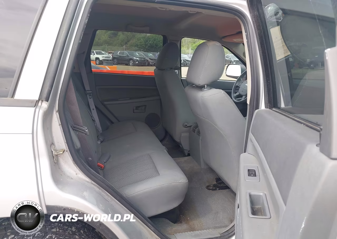 2006 Jeep Grand Cherokee Laredo VIN:1J4GR48K56C276967 - 8