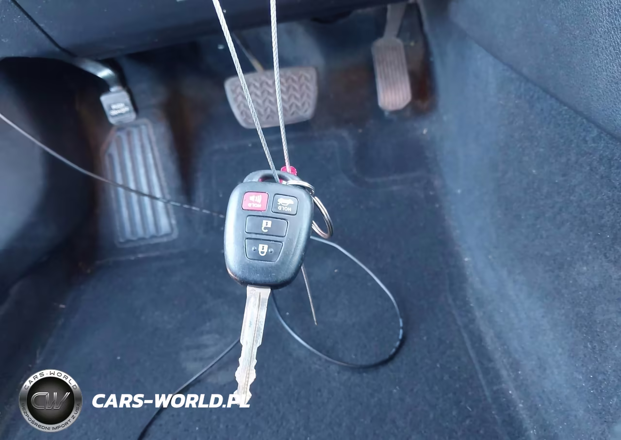 2014 Toyota Camry Se Sport VIN:4T1BF1FK3EU448816 - 11