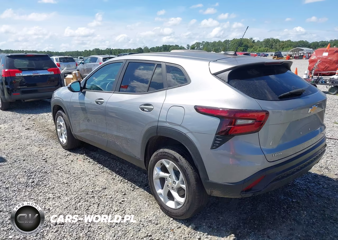 2025 Chevrolet Trax Fwd Ls VIN:KL77LFEP9SC301573 - 3
