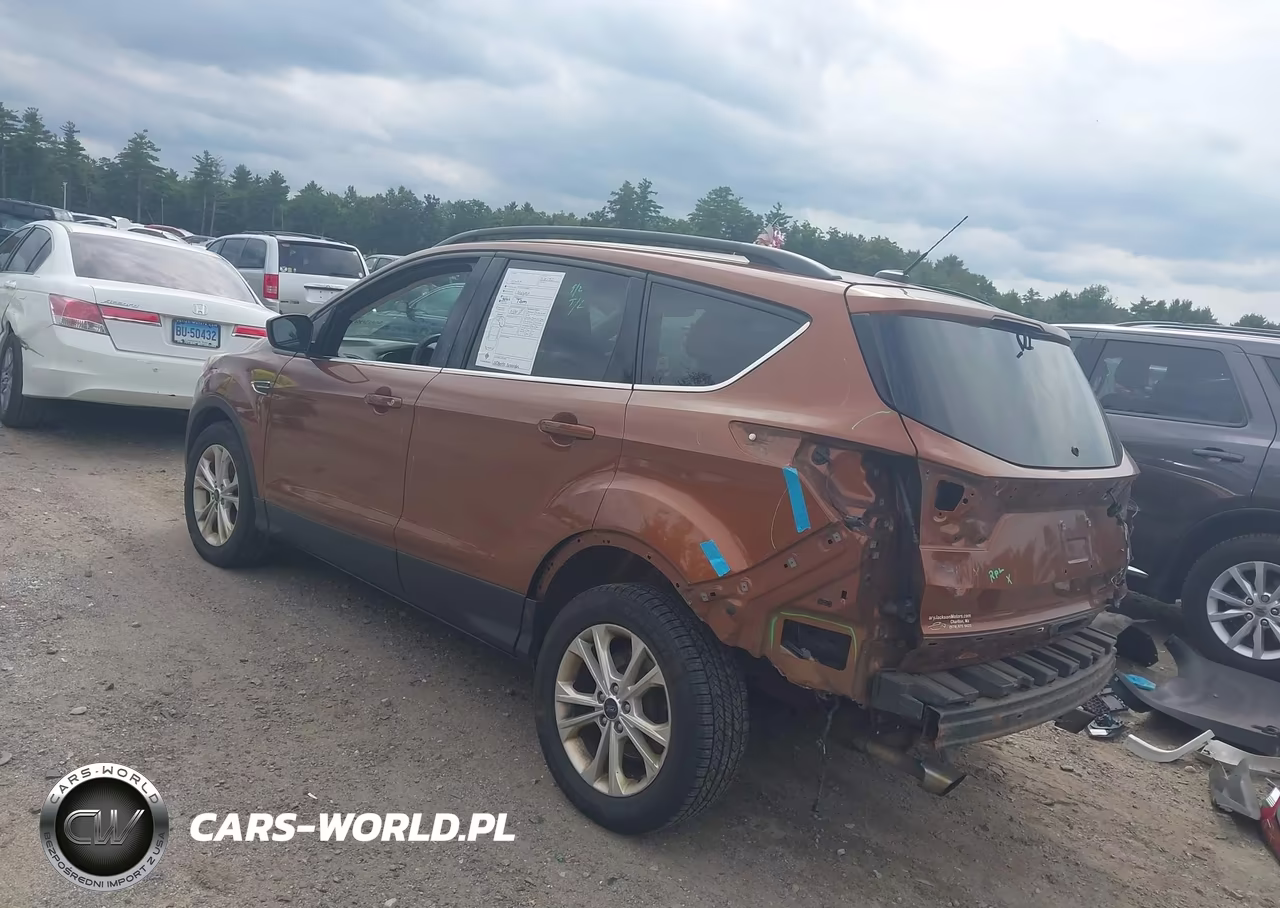 2017 Ford Escape Se VIN:1FMCU9GD9HUA62561 - 3