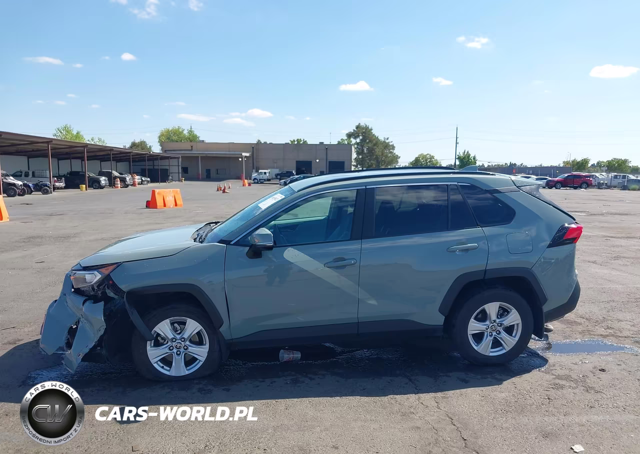 2021 Toyota Rav4 Xle VIN:2T3P1RFVXMW205099 - 14