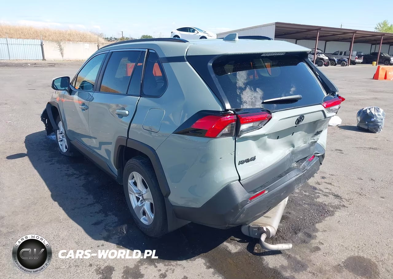 2021 Toyota Rav4 Xle VIN:2T3P1RFVXMW205099 - 3