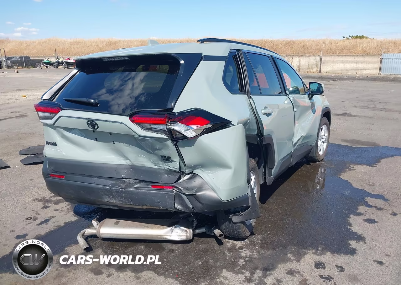 2021 Toyota Rav4 Xle VIN:2T3P1RFVXMW205099 - 4