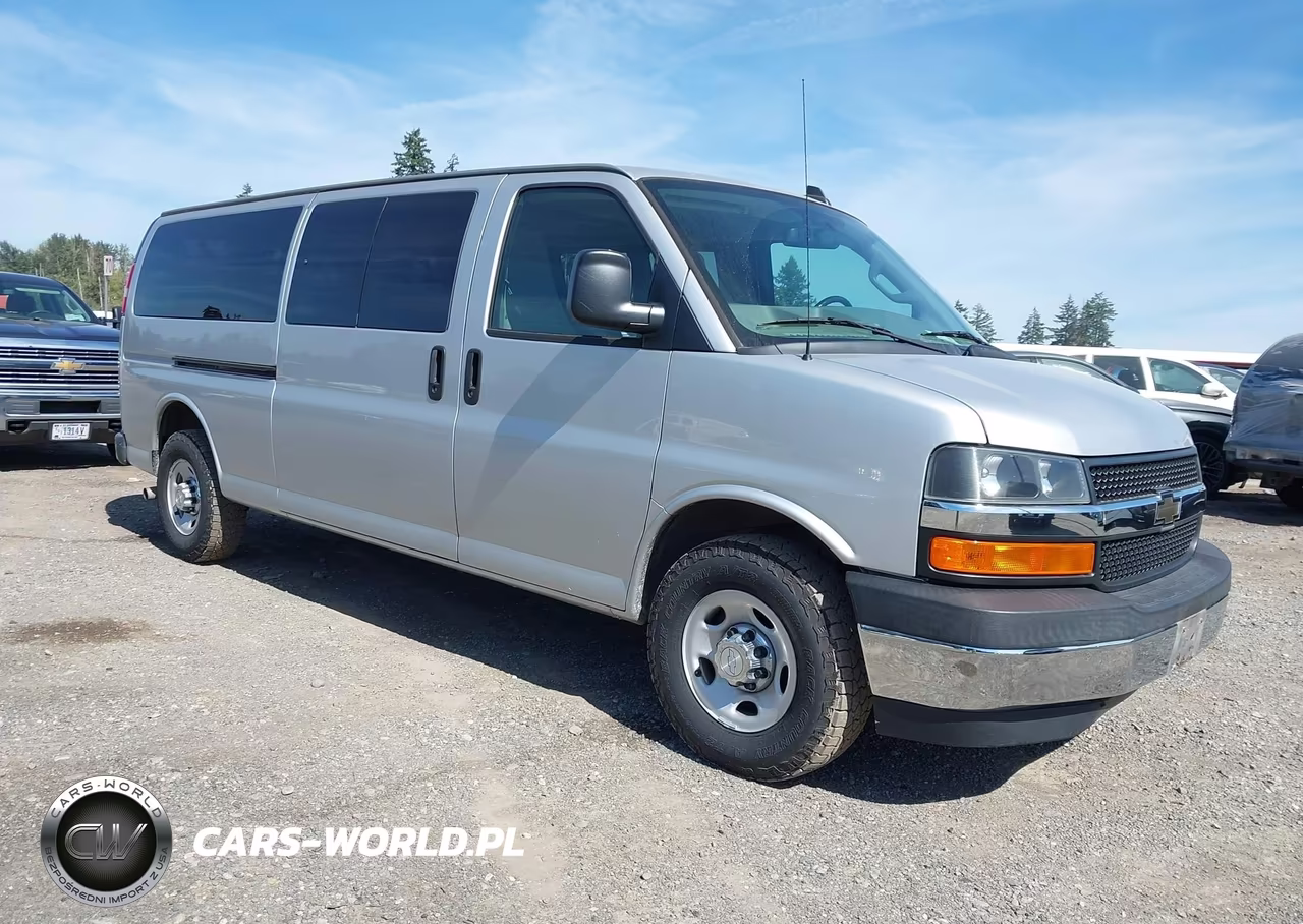 2017 Chevrolet Express 3500 Lt VIN:1GAZGPFF9H1291782 - 1