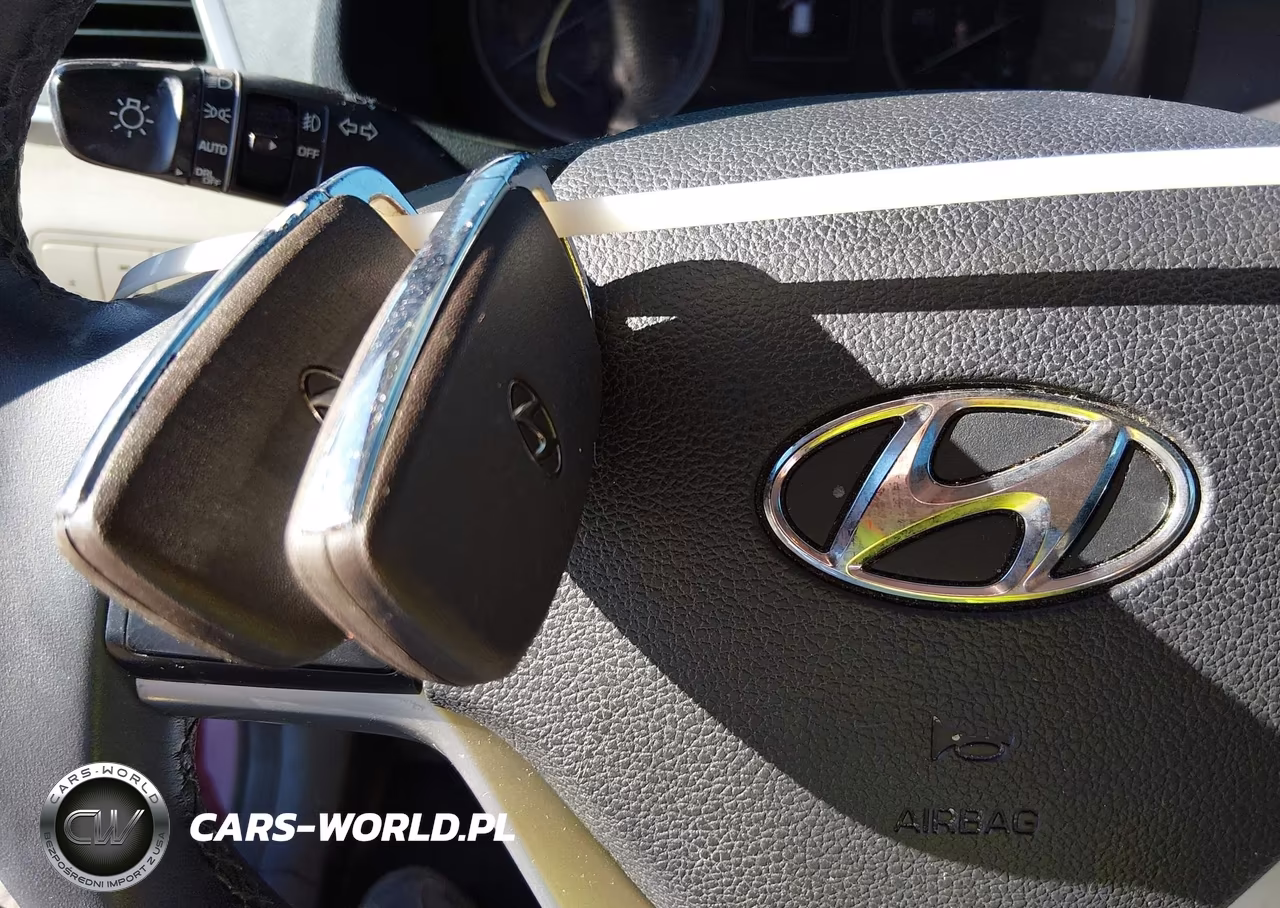 2017 Hyundai Tucson Sport VIN:KM8J3CA2XHU379876 - 11