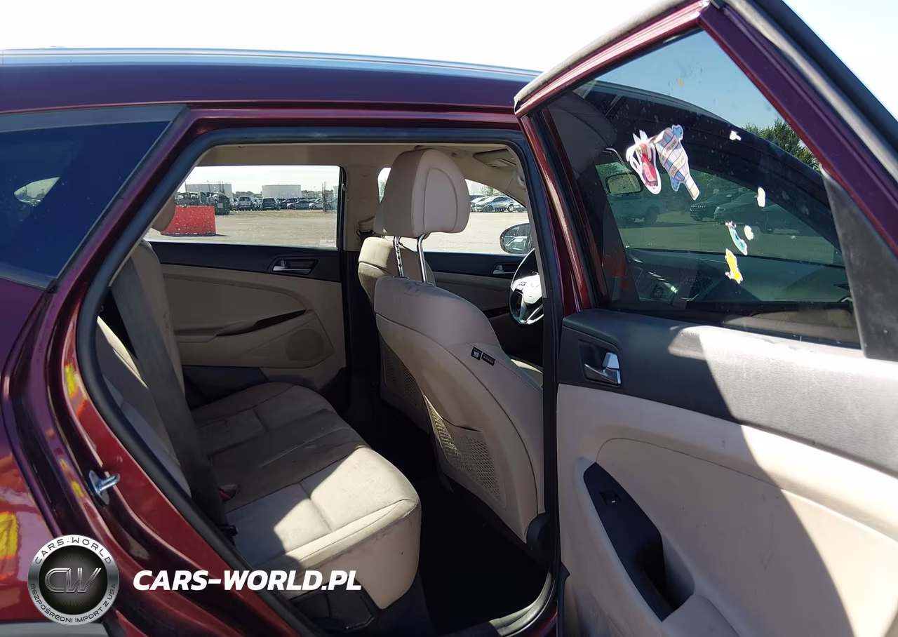 2017 Hyundai Tucson Sport VIN:KM8J3CA2XHU379876 - 8
