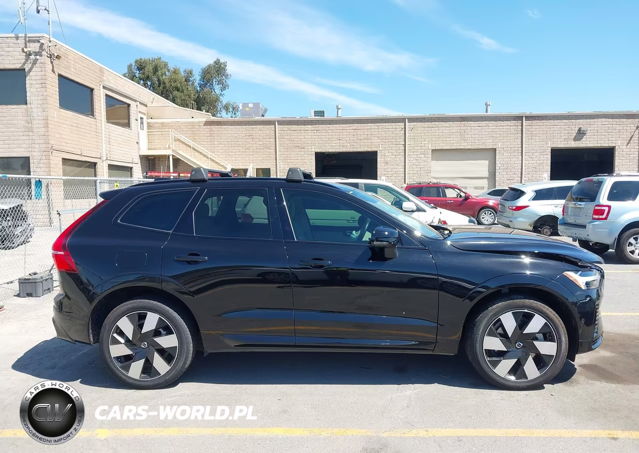 2024 Volvo Xc60 Recharge Plug-In Hybrid T8 Plus Dark Theme VIN:YV4H60DLXR1860725 - 13