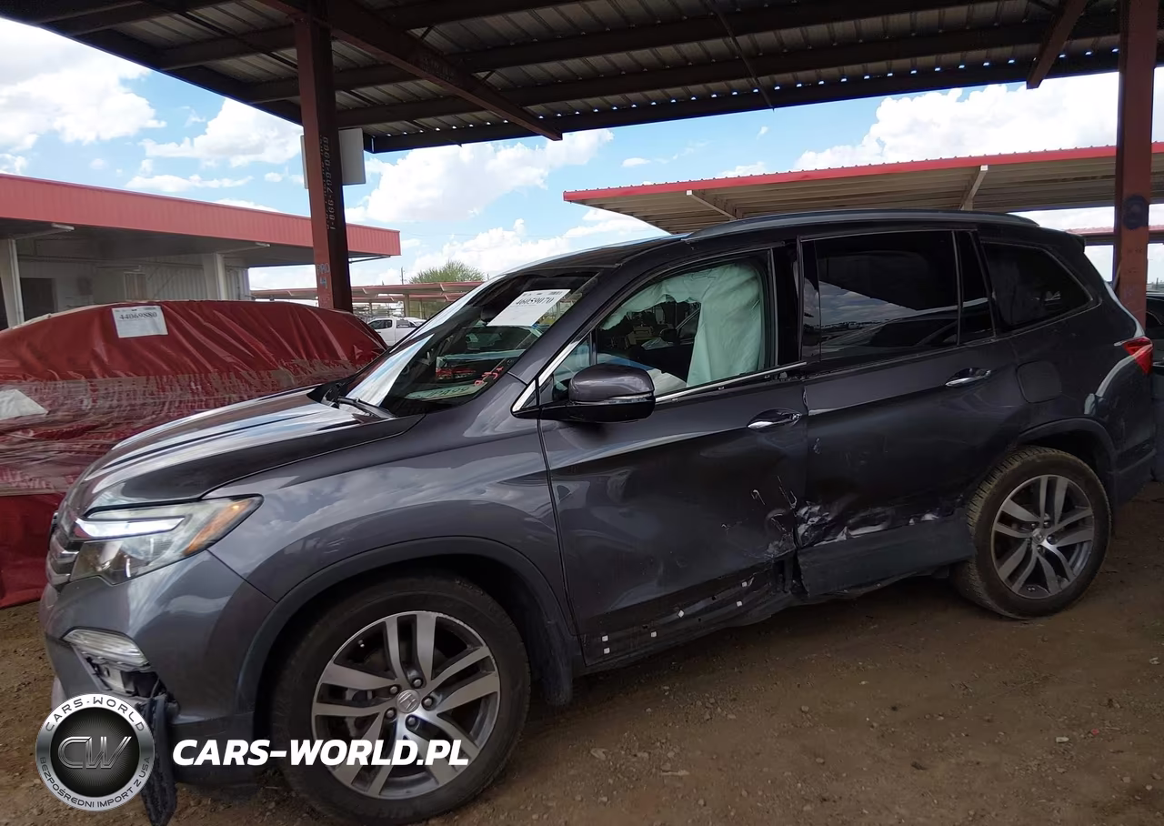 2017 Honda Pilot Touring VIN:5FNYF5H97HB004027 - 6