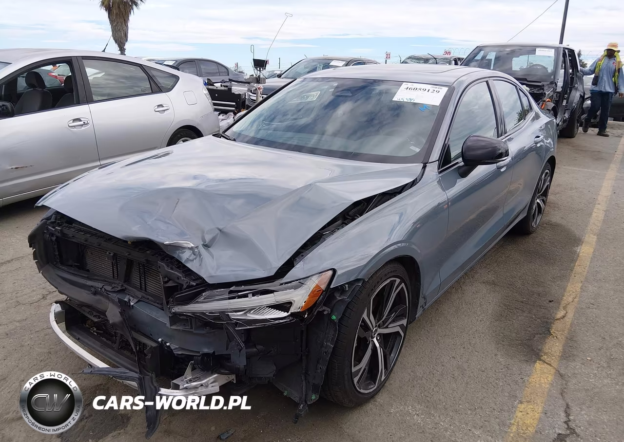 2024 Volvo S60 B5 Core Dark Theme VIN:7JRL12FK1RG321422 - 2