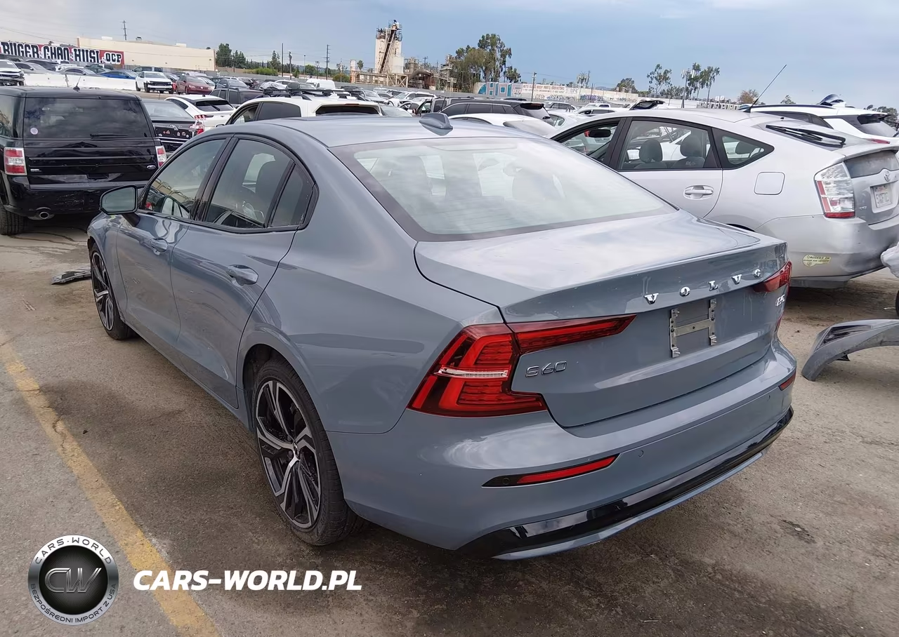 2024 Volvo S60 B5 Core Dark Theme VIN:7JRL12FK1RG321422 - 3