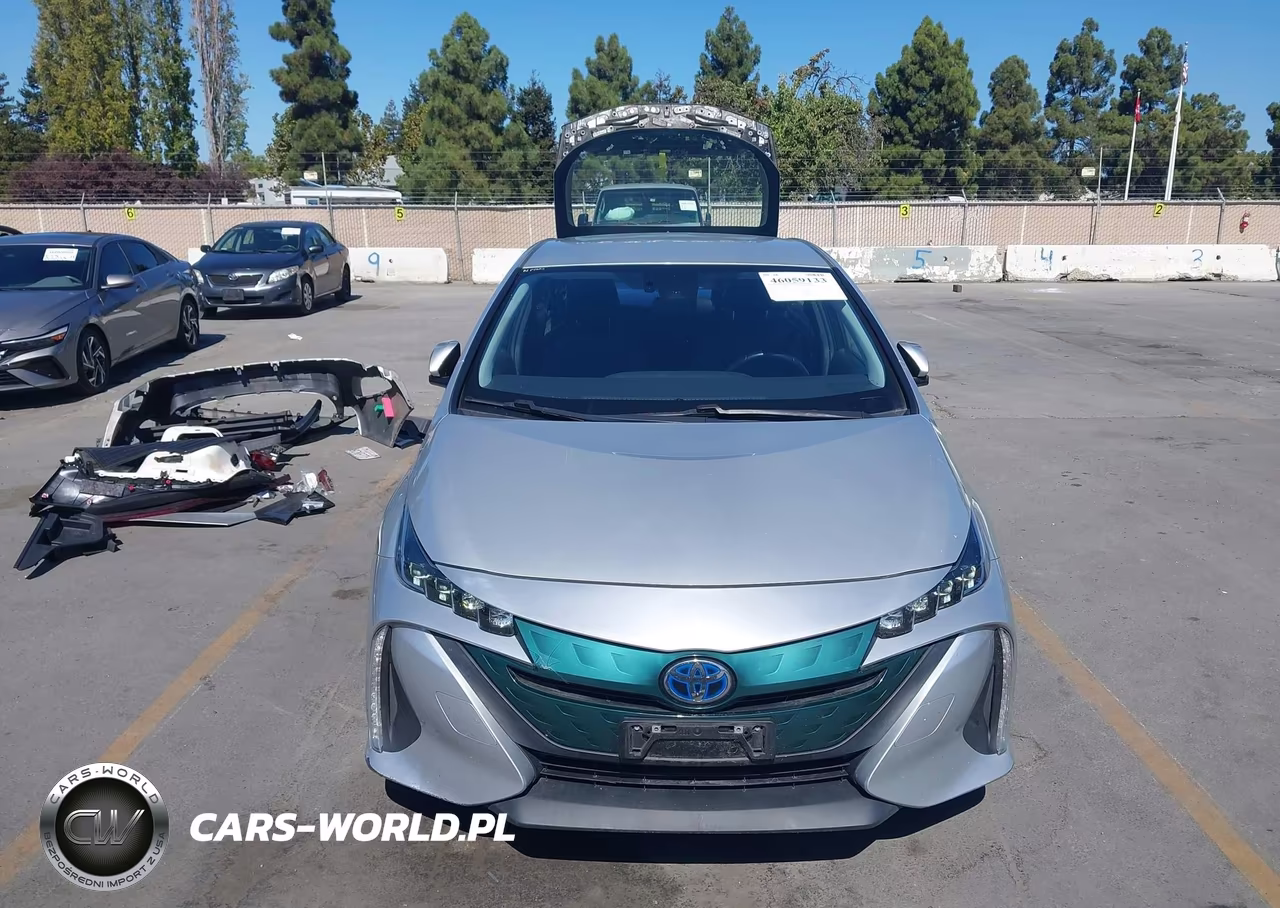 2017 Toyota Prius Prime Premium VIN:JTDKARFPXH3068122 - 13