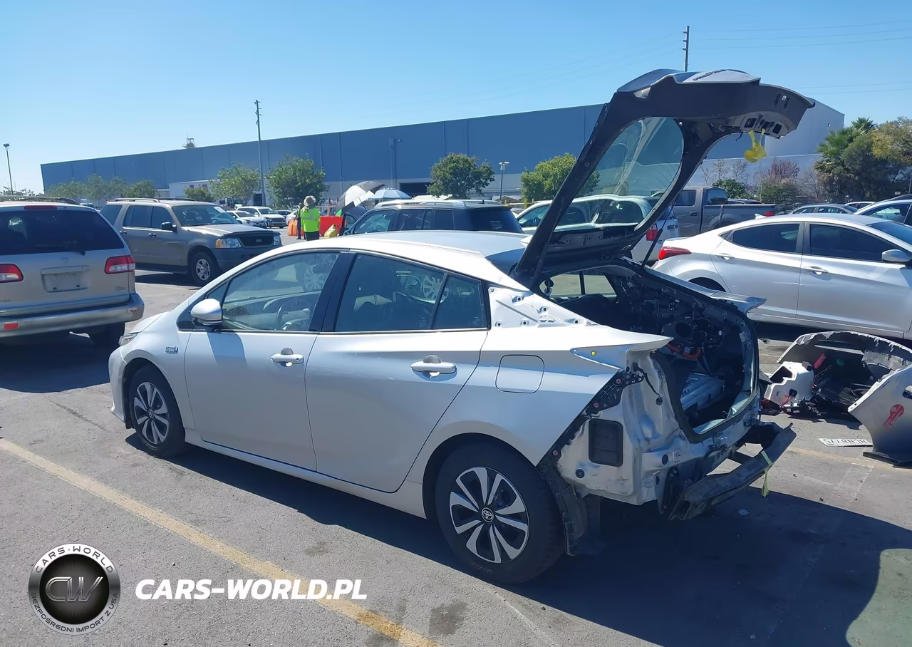 2017 Toyota Prius Prime Premium VIN:JTDKARFPXH3068122 - 3