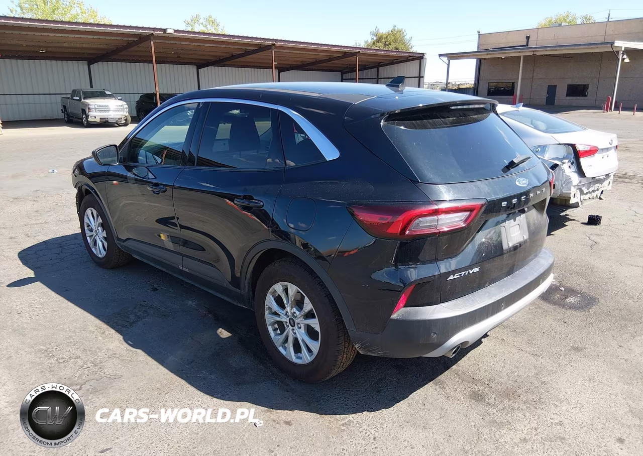 2023 Ford Escape Active VIN:1FMCU0GN3PUA41949 - 3