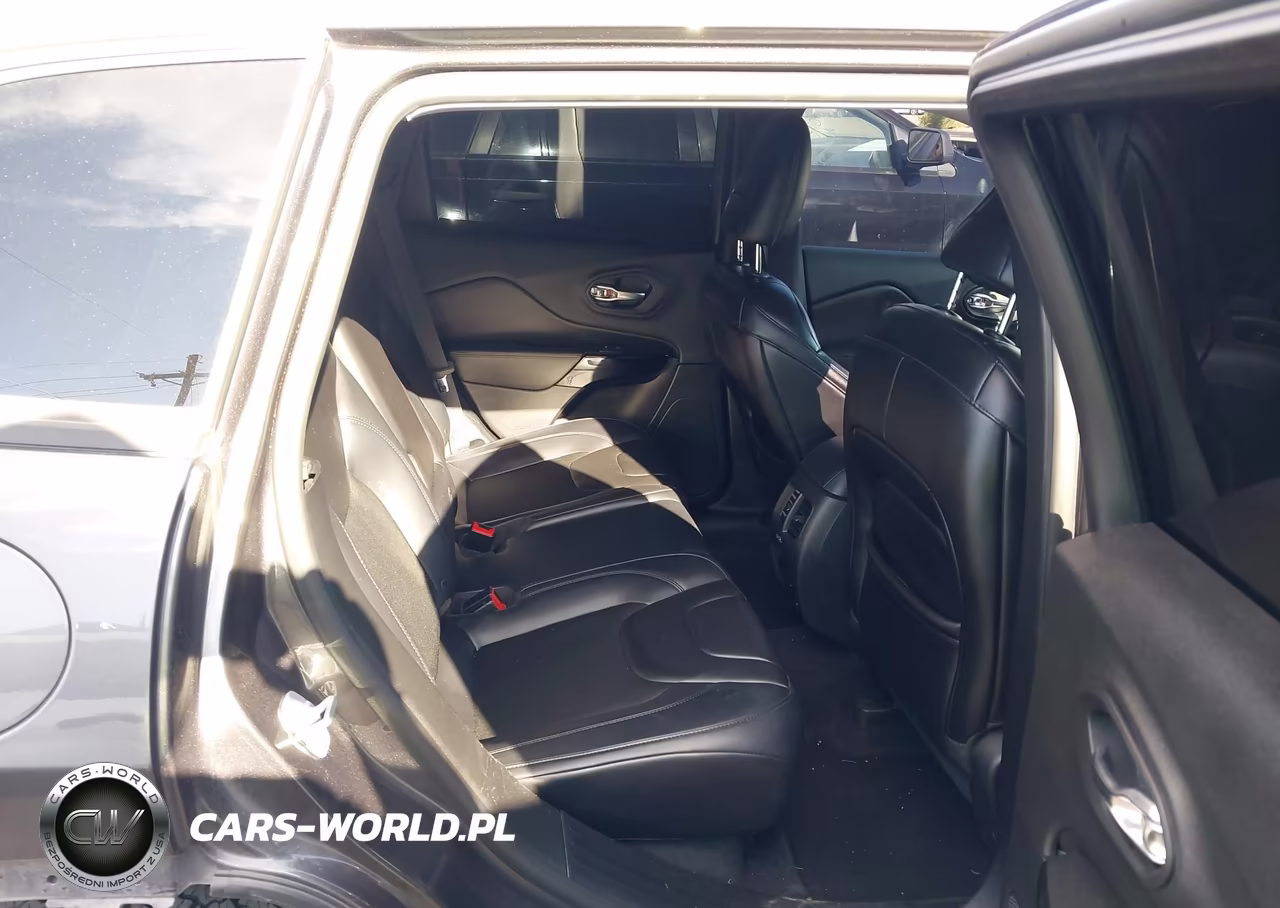 2019 Jeep Cherokee Altitude Fwd VIN:1C4PJLLB6KD434848 - 8