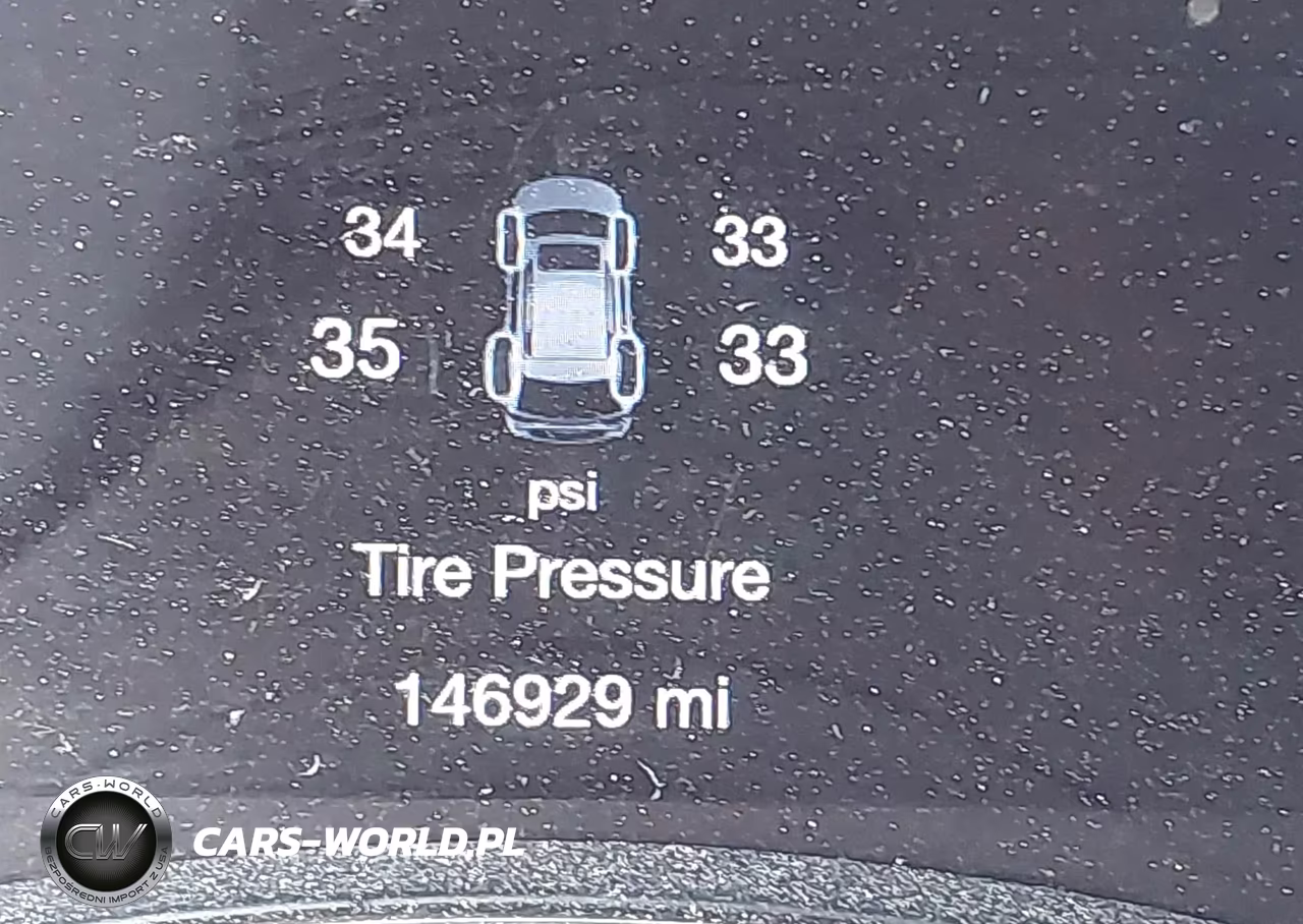 2018 Jeep Grand Cherokee Altitude 4X4 VIN:1C4RJFAG8JC120857 - 15