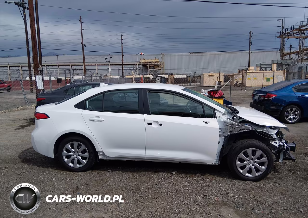 2026 Toyota Corolla Le VIN:5YFB4MDE6TP484535 - 14