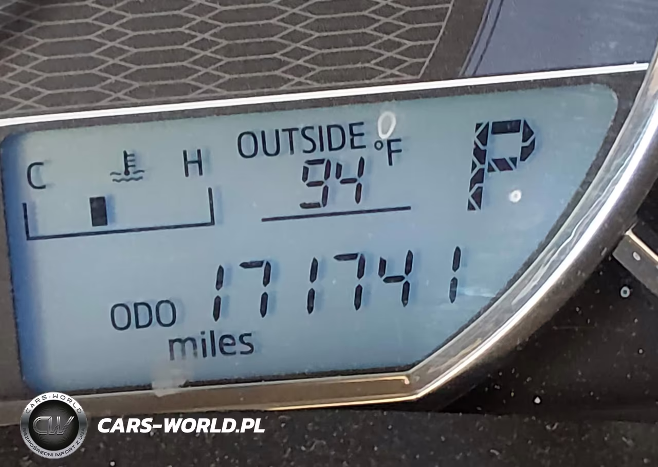 2015 Toyota Corolla Le VIN:5YFBURHE1FP239931 - 15