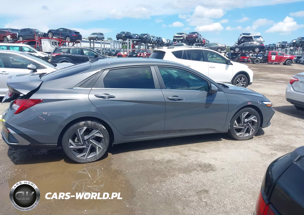 2025 Hyundai Elantra Sel Convenience VIN:KMHLS4DG9SU943243 - 13